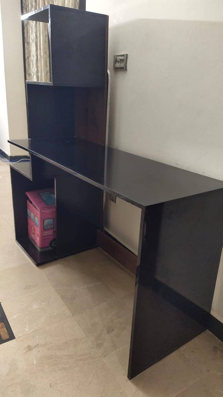 Computer table 2