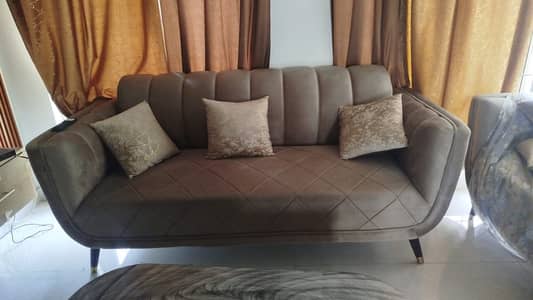 6 seater sofa set is up for sale