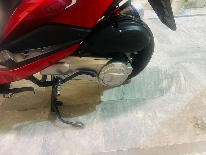 scooty 2