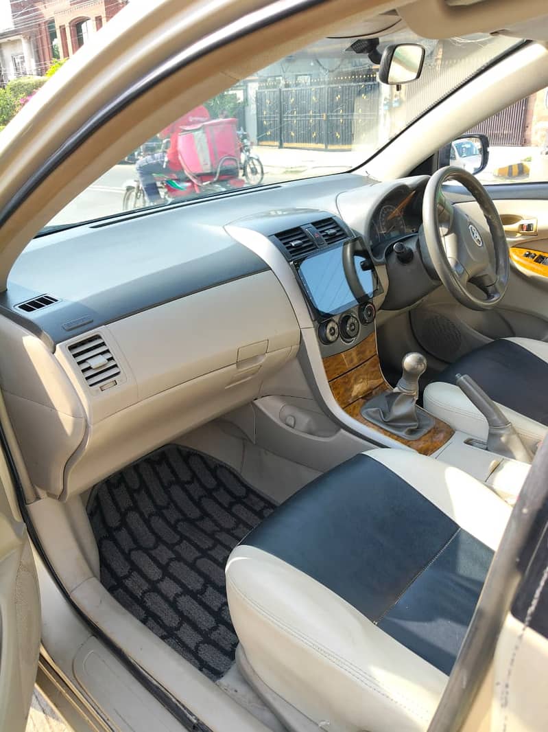 Toyota Corolla GLI Model 2010(Toyota Maintained) 11
