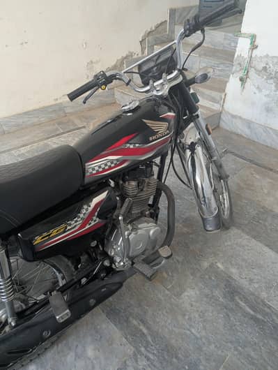 vip good condition bike 03001600591
