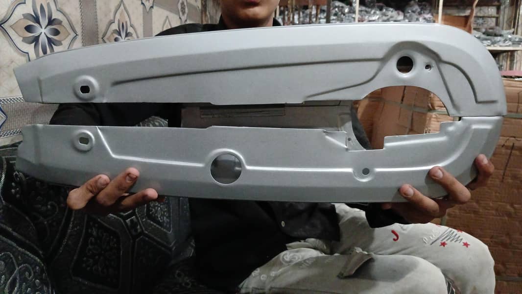 Chain cover 1
