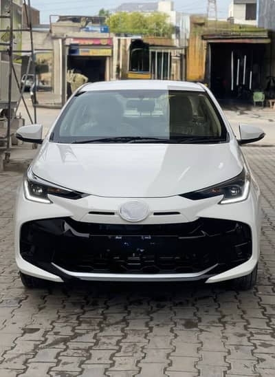 Toyota Yaris GLI CVT auto zero meter brand new