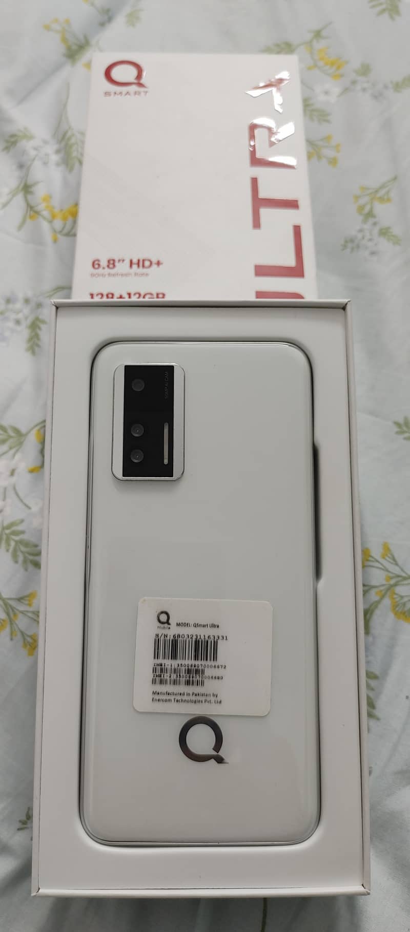 Qmobile Ultra Smart hd with box accessories (Read ad first carefully ...