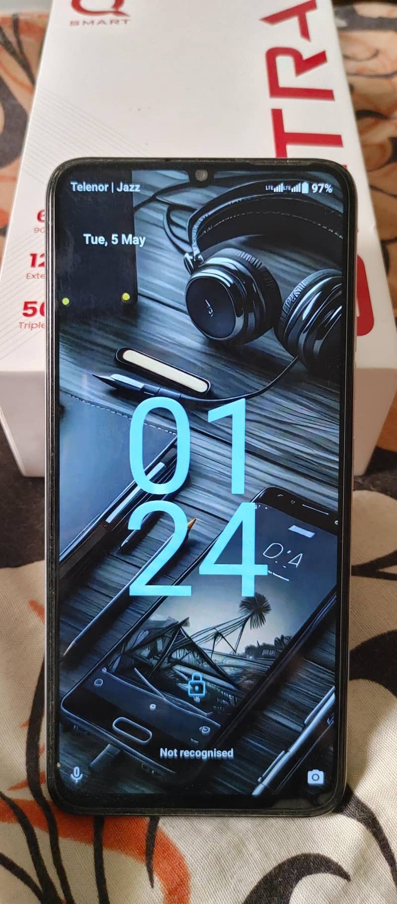 Qmobile Ultra Smart hd with box accessories (Read ad first carefully ...