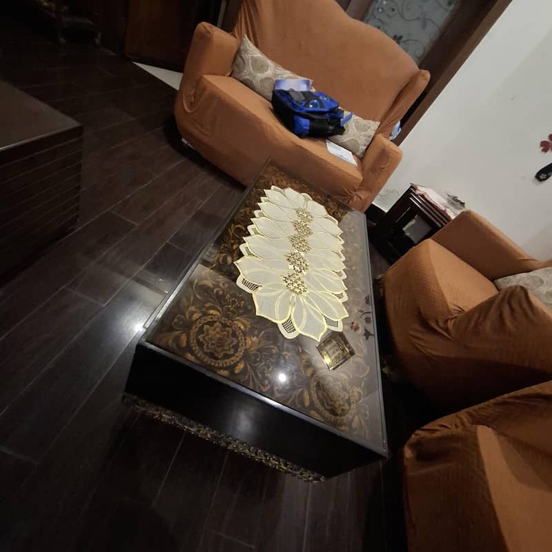 Center table with two side tables 0