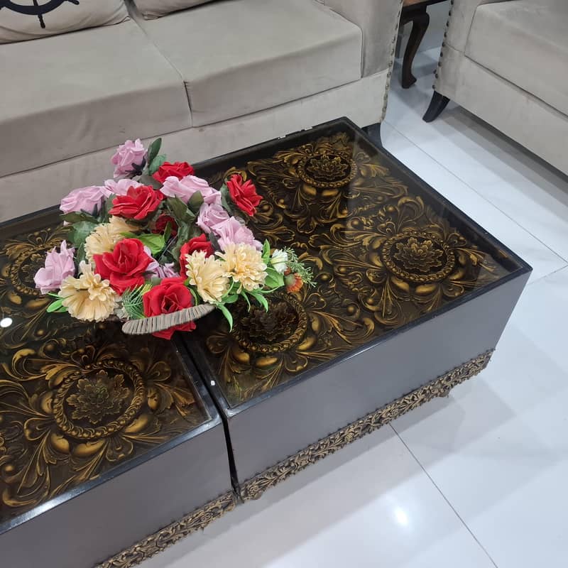 Center table with two side tables 1