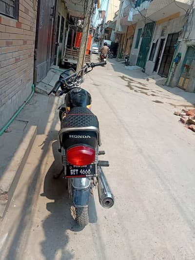 Honda 125.