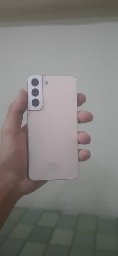 Samsung S22