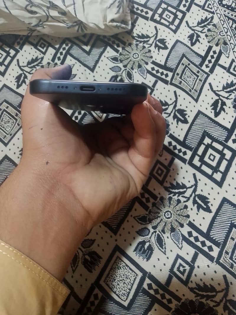 Iphone 15 6