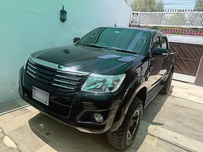 TOYOTA HILUX VIGO CHAMP 2013 COMPLETE GENUINE
