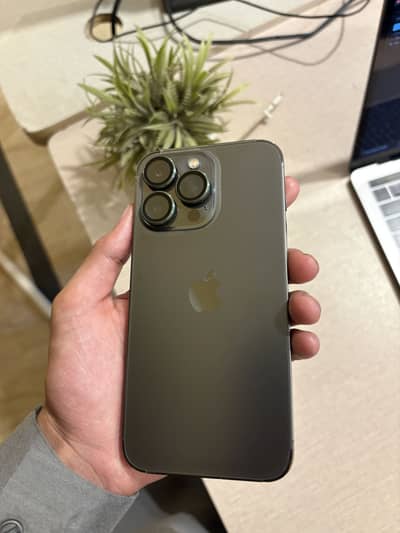 I phone 13 pro factory unlock