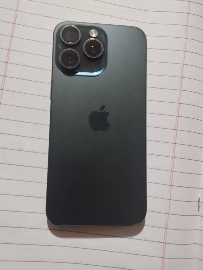 iPhone 15 pro max 0