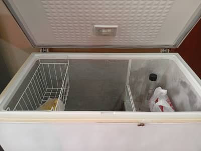 Dawlance deep freezer medium size. Moving out sale