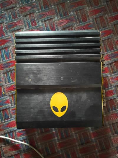 Car Amplifier - Fresh Condition