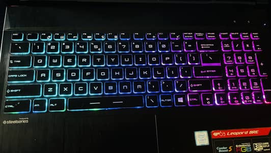 MSI GP63 leopard 8re