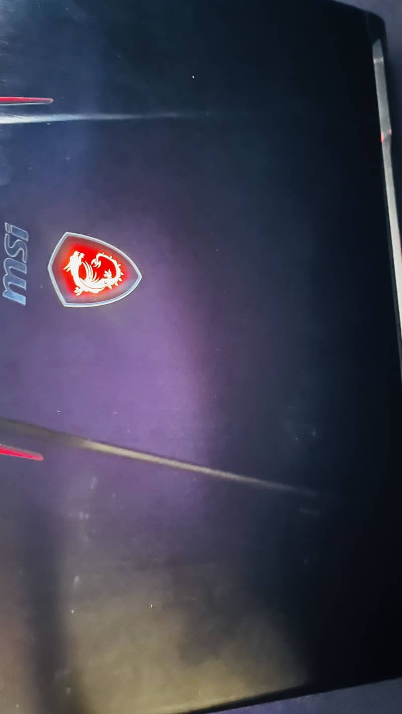 MSI GP63 leopard 8re 7