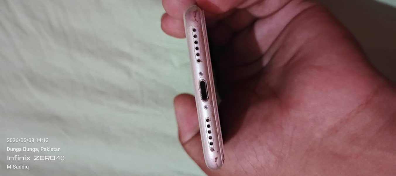 iPhone 8 3