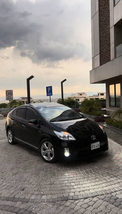 Toyota Prius 9/15 solar sunroof