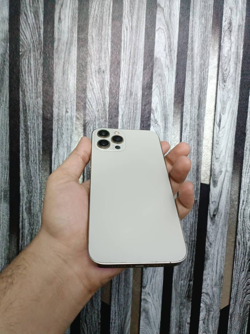 iPhone 12 pro max 0