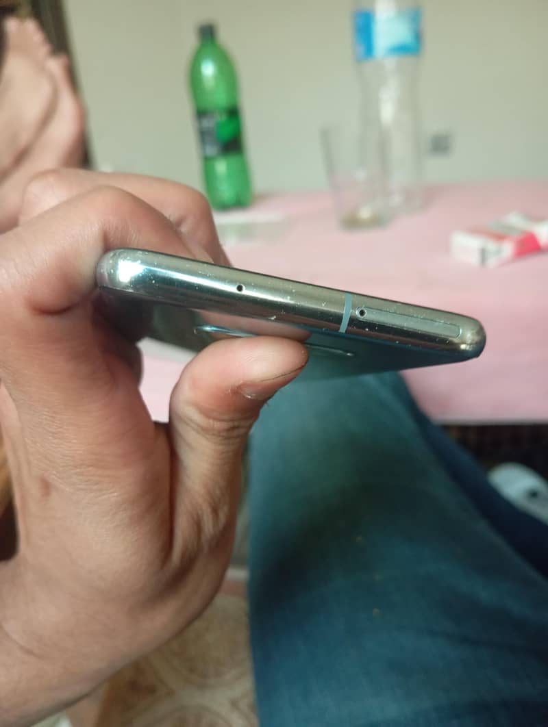 Samsung s10e 3