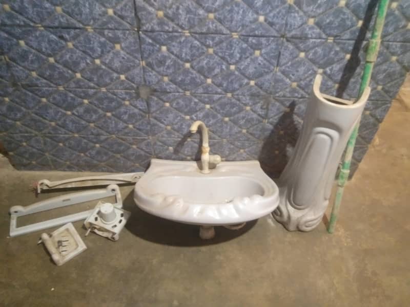 bathroom set 0