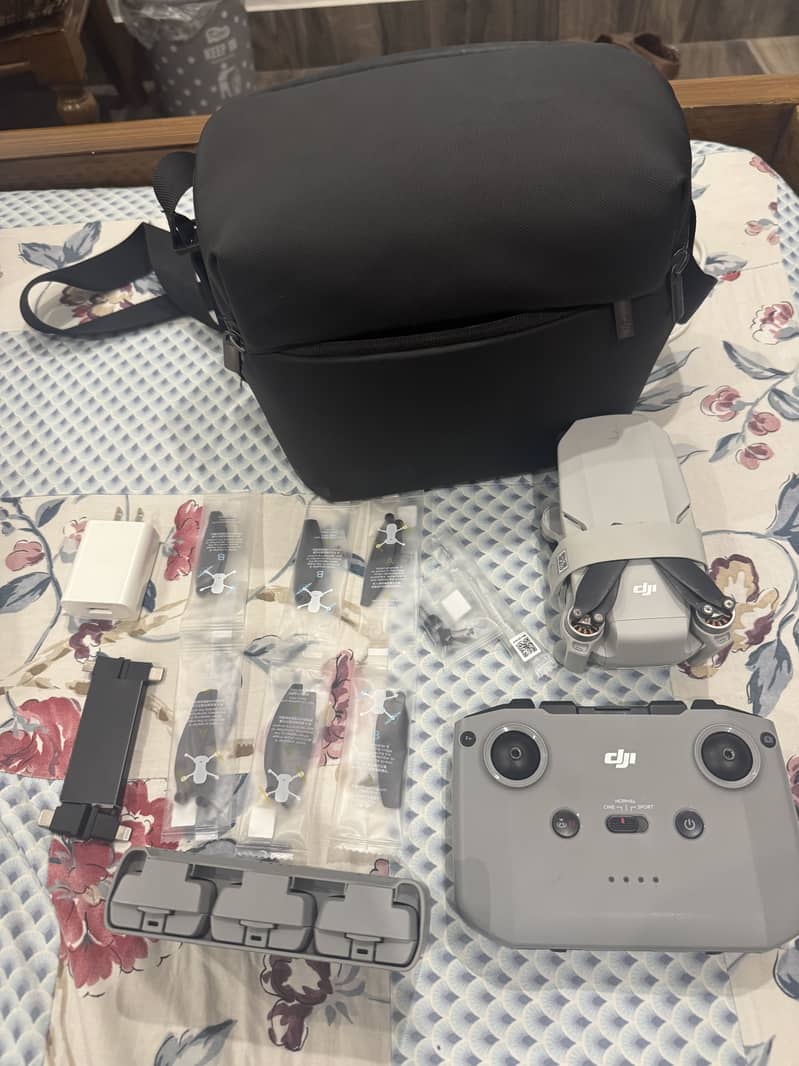 DJI mini 2 combo 0
