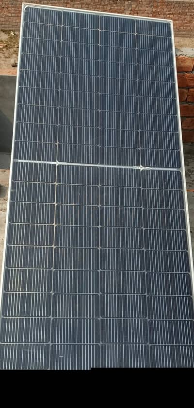 250 watt Solar Pannel excellent working