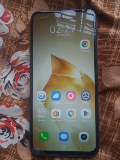 6 GB Ram 128 Gb Rom  . muje paso ki zarort ha as lia sale kar rha hu