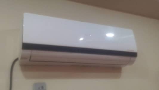 Hair 1.5 DC inverter AC good condition  0311/820/9/9/50