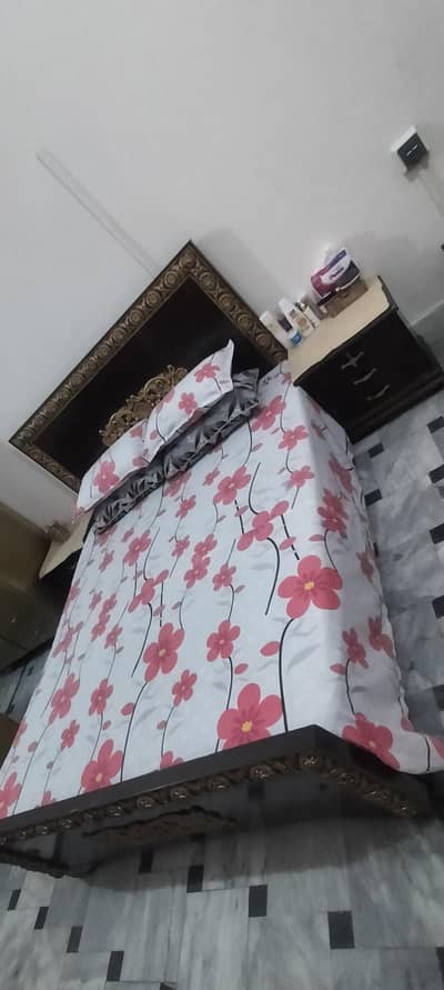 3 months Used bed with side tables / Urgent Sale