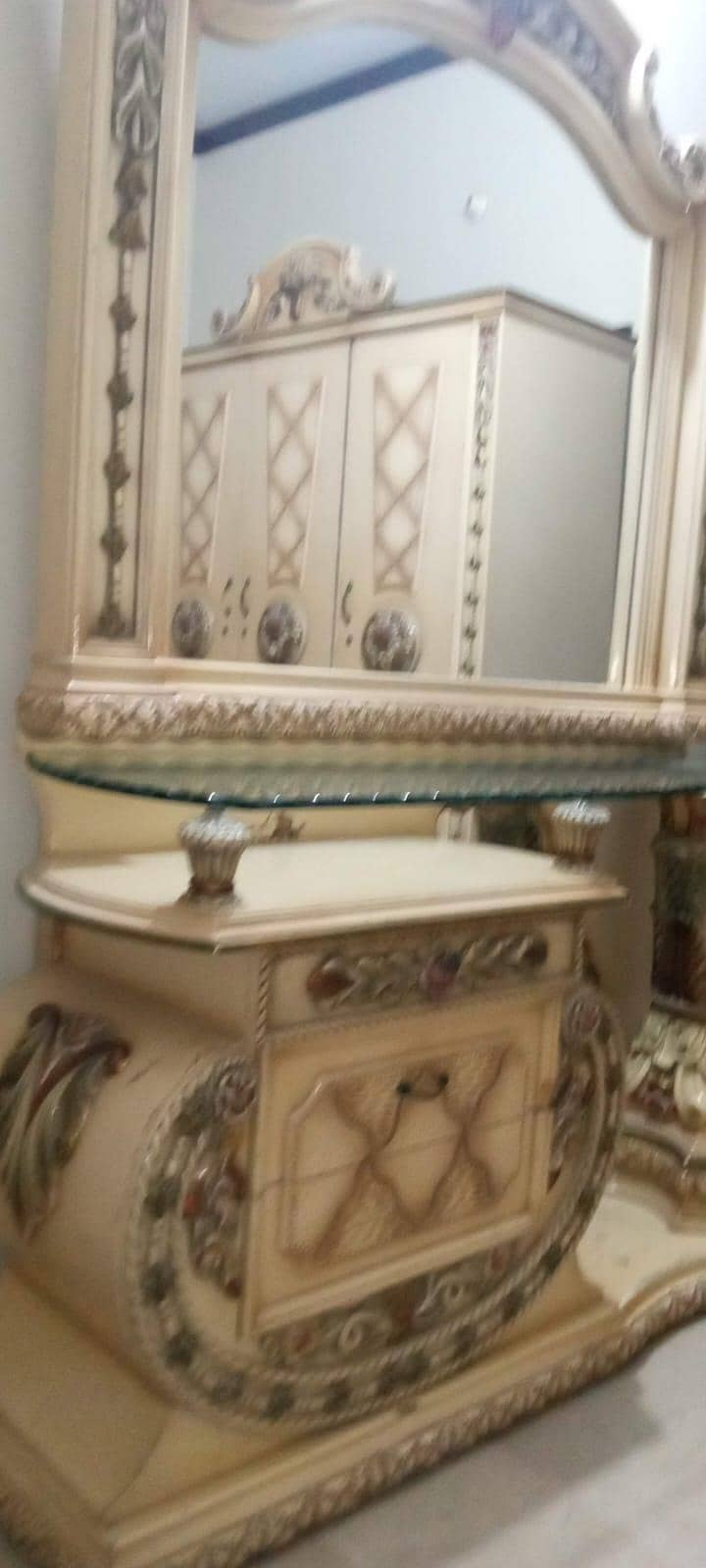 bedsett with dressing 6