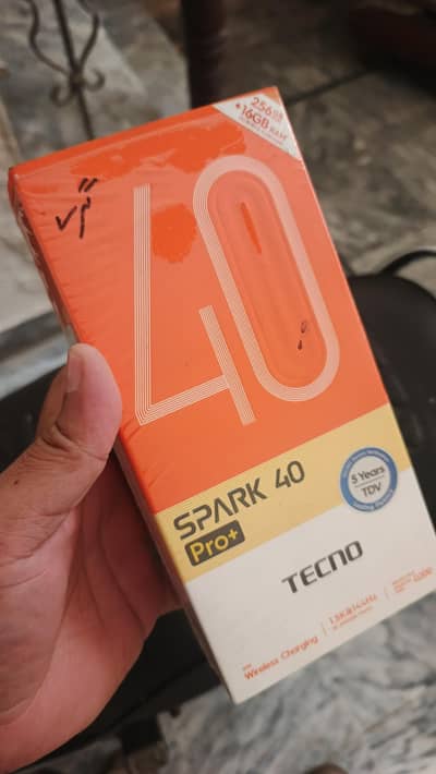 Tecno spark 40 pro+ plus with cmplt box, only call 03214500087