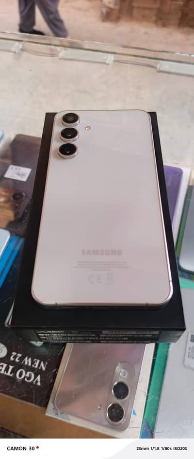 Samsung S24fe