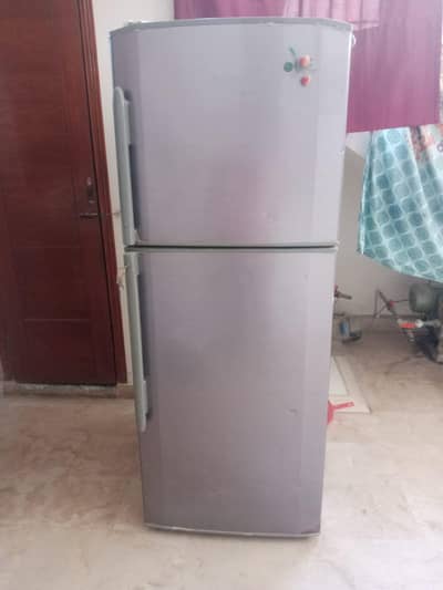 HAIER REFRIGERATOR ALMOST 10 YEARS OLD  NOT WORKING
