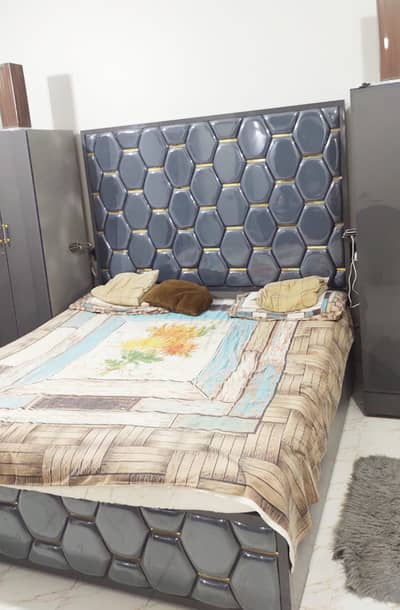 Gulshan-e-Iqbal - Block 4A House Sized 80 Square Yards Is Available