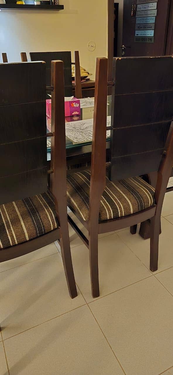 6seats dining table 2