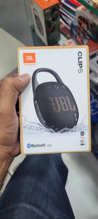 JBL GO 4 and Clip 5 speaker
