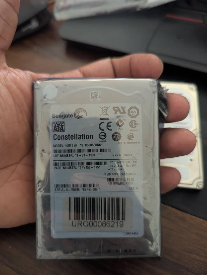 Hard Drive / Hard Disk 3