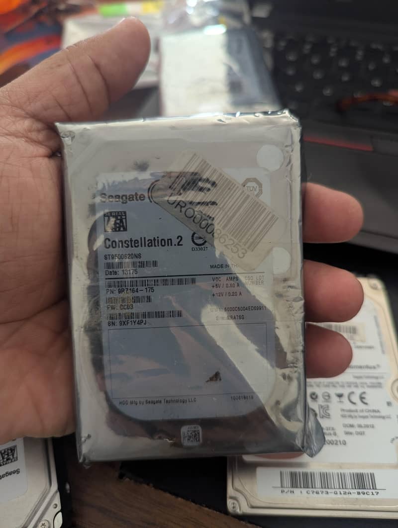 Hard Drive / Hard Disk 4