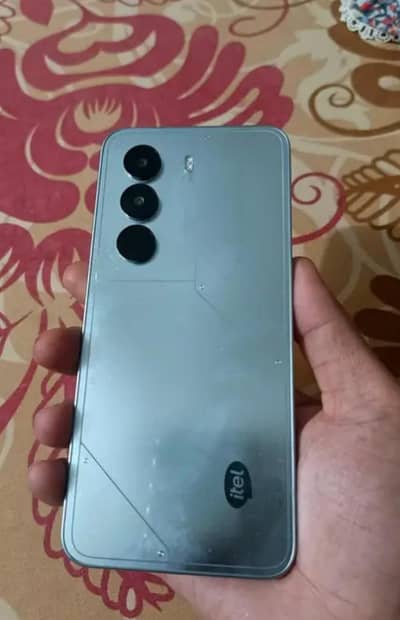 mobile all ok ha koi masla ni ha all ok ha 4+4  128gb  ha 6000mh  ha