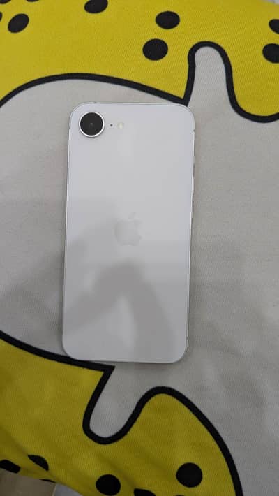 iPhone 16e bypass 9/10 100% battery health 8/128