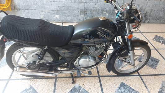 Suzuki GS 150 SE