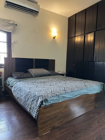 KING SIZE BED FOR SALE