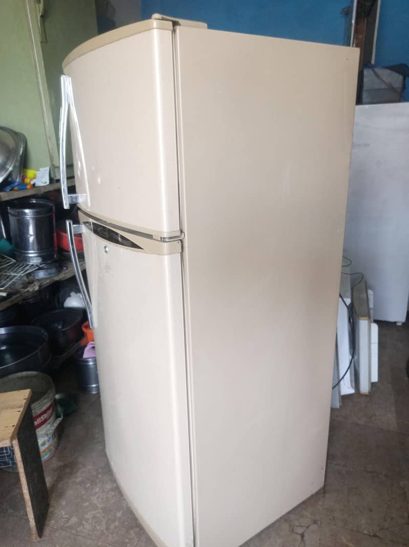 Waves fridge 8