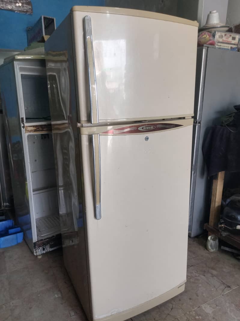 Waves fridge 10