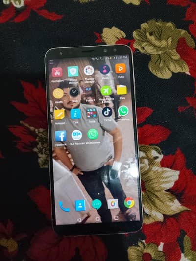 mate 10 lite rabta num 03284860144 (4 gb ram 64 gb