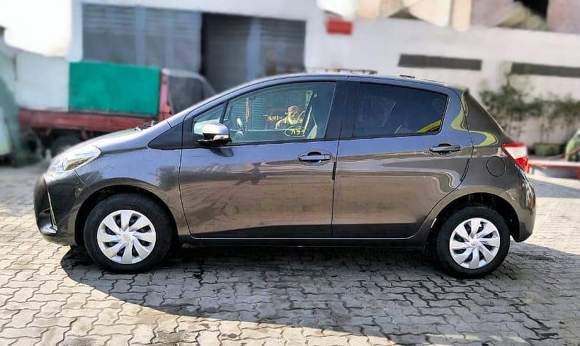 Vitz car 5
