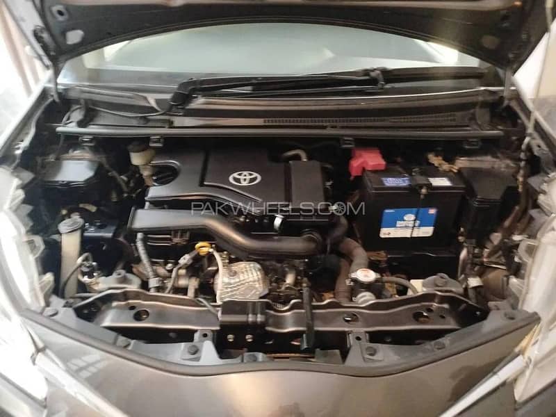 Vitz car 7
