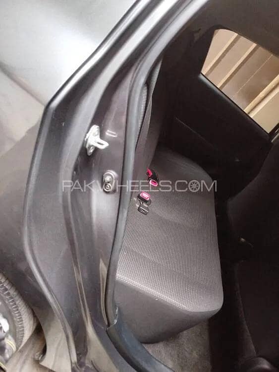 Vitz car 11